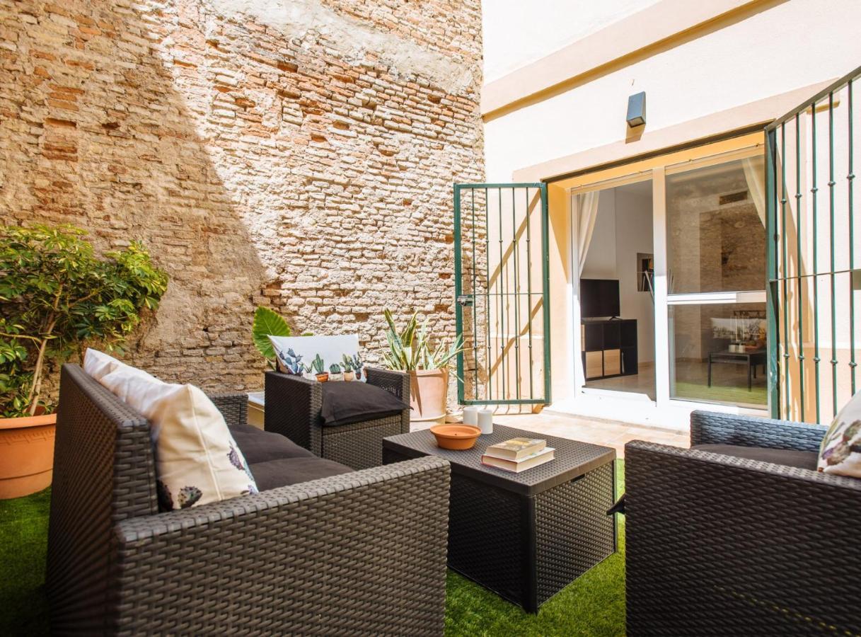 Sol Suite Apartment With Garden Sevilla Exterior foto